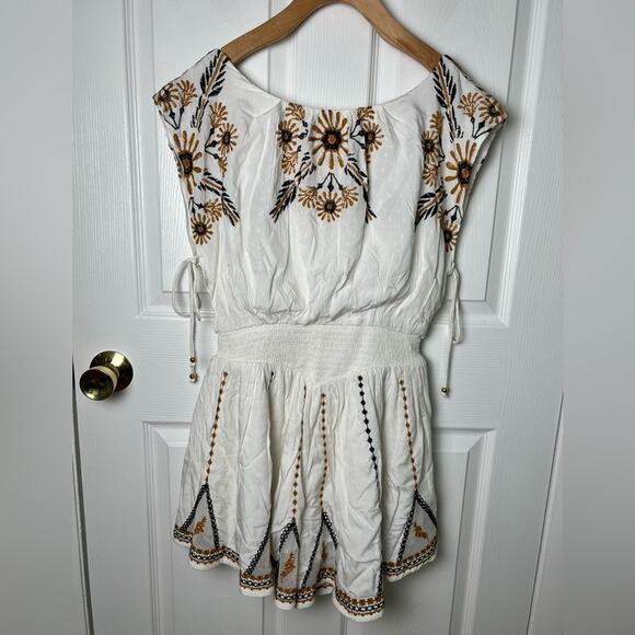 Free People Floral Embroidered Smocked Tie Back Catalina Romper Ivory Combo S - Picture 2 of 14